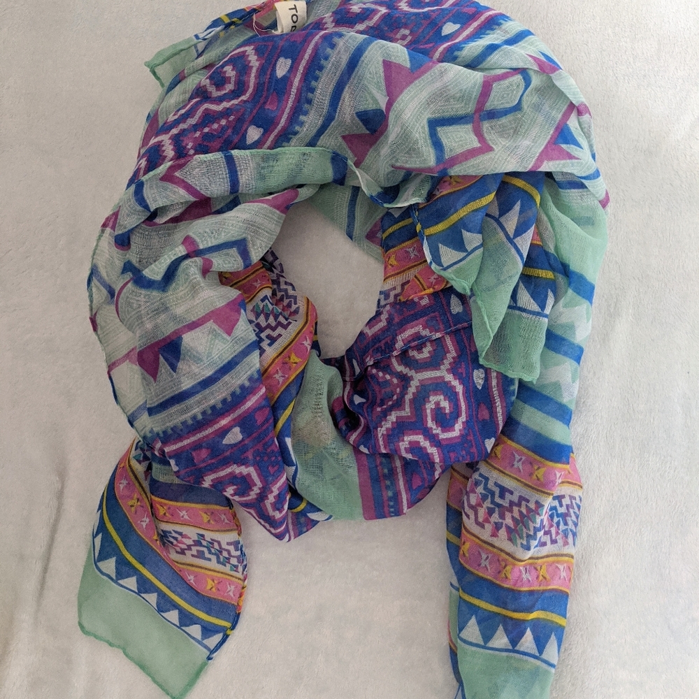 NWOT Tobi - Patterned Scarf